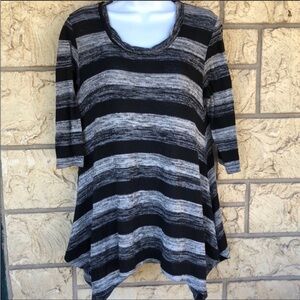 Peck & Peck Tunic Top Loose multi color Stretch 
Size M